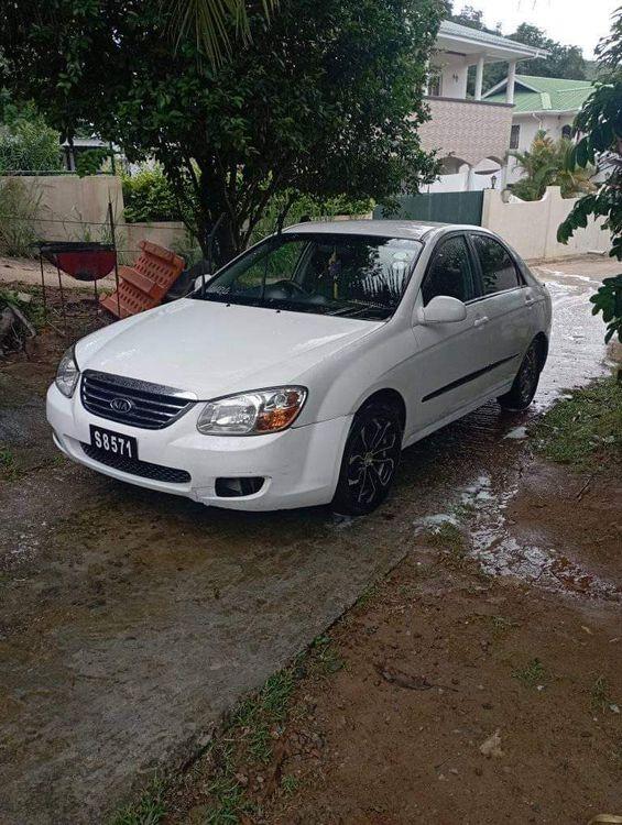 KIA CERATO