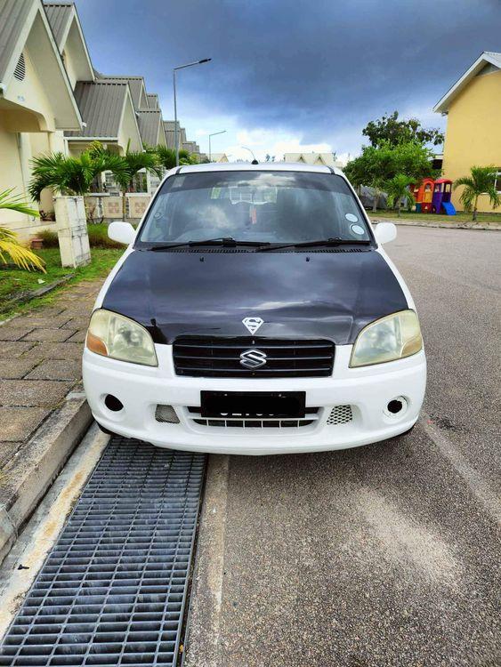 2004 SUZUKI SWIFT