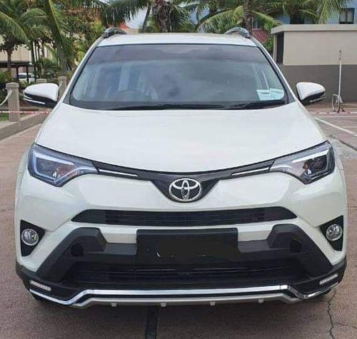 2017 TOYOTA RAV4